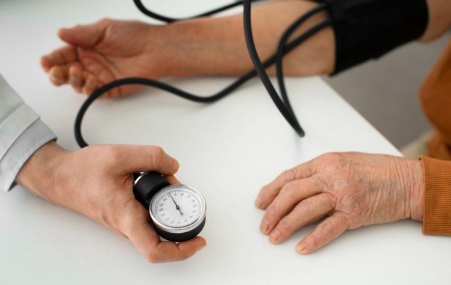 Two little-known symptoms of high blood pressure