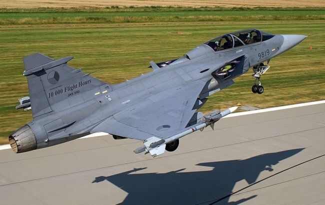 More optimal than F-35: Air Force explains why Gripen becomes priority for Ukraine