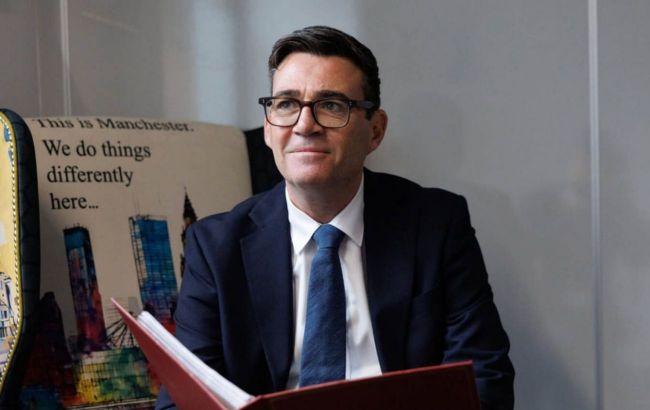Zelenskyy to become Burnham&rsquo;s first foreign guest as drone deal looms
