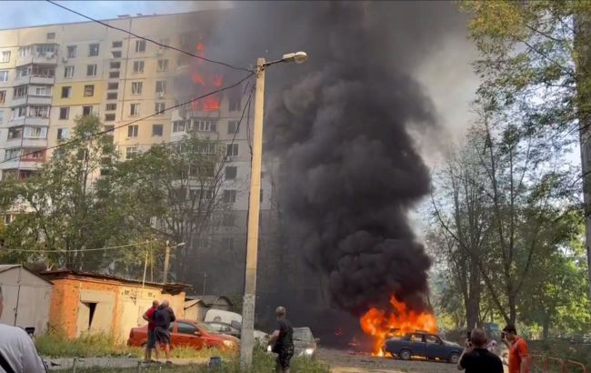 Russia attacks Kharkiv with guided bombs: Strike on high-rise building, child among killed