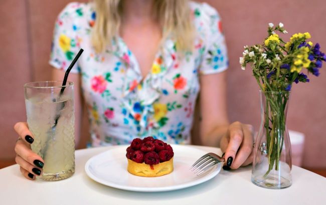 Should dessert be eaten separately from meals? Nutritionist answers