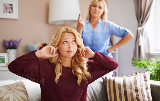 Signs you were raised by toxic mother