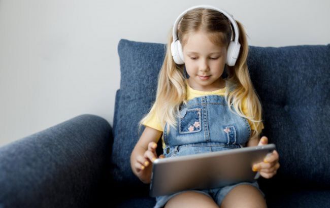 Truth about kids and screen time: What experts recommend