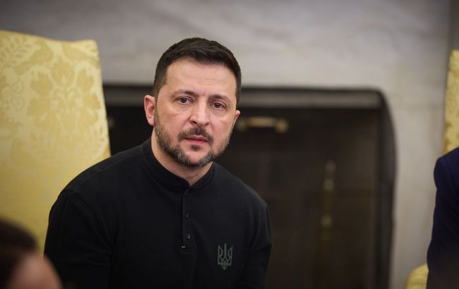 Zelenskyy explains whether Ukraine ready to fight without US military aid