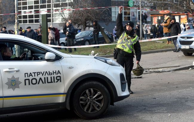 Horrific night in Kyiv: Police show first moments after strike on apartment building