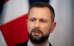 Poland and Sweden launch first-ever joint military drills