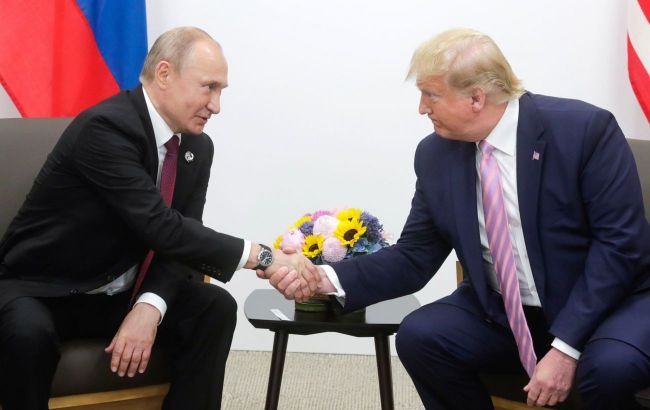 Trump boasts of good relations with Putin and condemns sanctions again