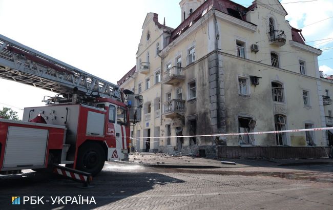 Shelling of Chernihiv's center: Photo report from scene of tragedy