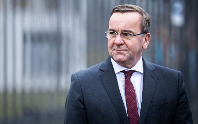 German Defense Minister arrives in Kyiv: Details