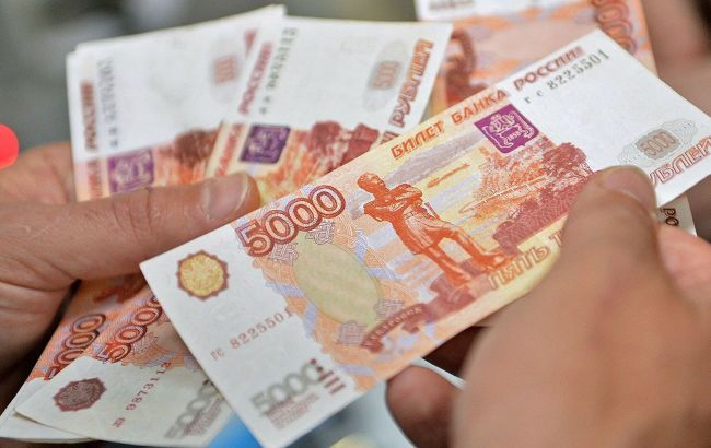 Russia to pay millions in rubles for relocation to occupied Ukrainian territories