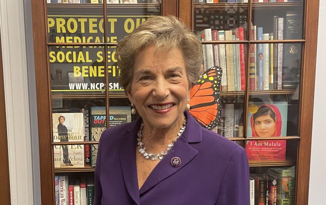 Illinois Democrat Jan Schakowsky announces 2026 retirement after decades in Congress