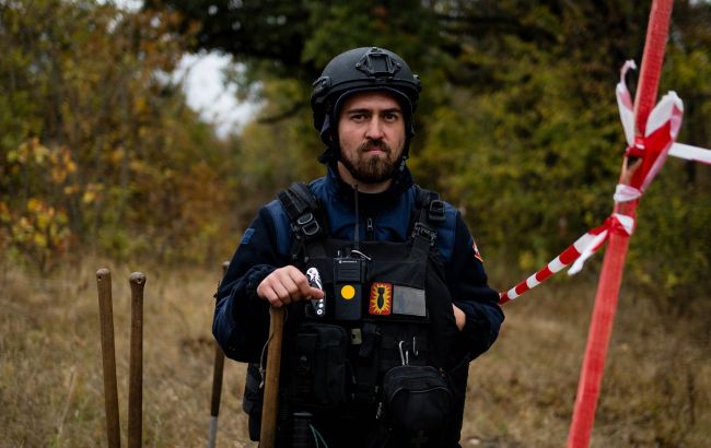 War scars: How the West can help Ukraine clear Russian landmines