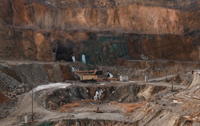 Ukraine-US minerals fund seals first critical minerals deal