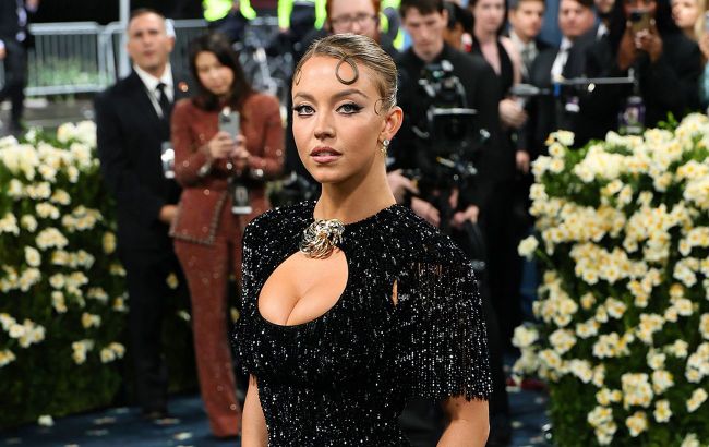 Hidden meaning behind Sydney Sweeney’s dramatic Met Gala 2025 look