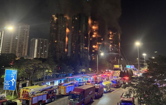 Skyscrapers ablaze, people trapped: Massive fire rages in Hong Kong, footage