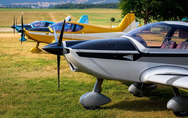 Ukraine receives major aircraft batch to train military pilots