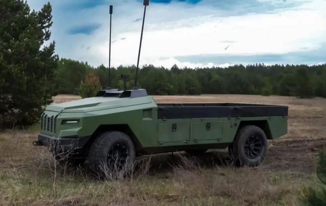 Ukraine unveils heavy Protector combat robots in battle