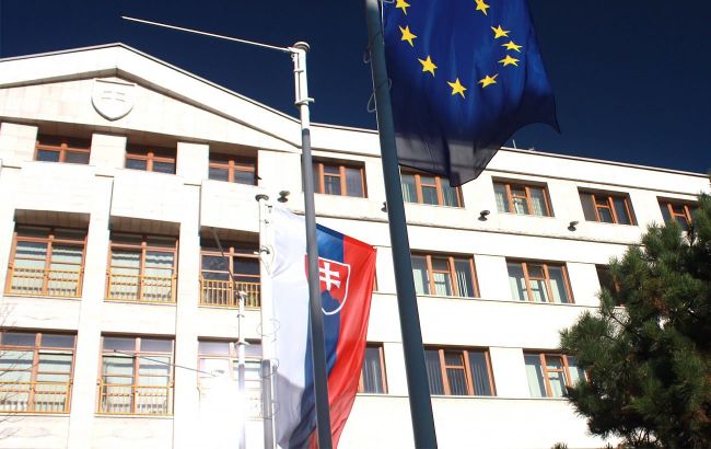 Slovak MFA calls Zelenskyy's reaction to Fico's remarks 'exaggerated': Details