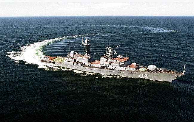 Russian warship conducts live-fire drills off Britain's coast