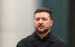 Zelenskyy: Ukraine beginning to shut down Russian airspace