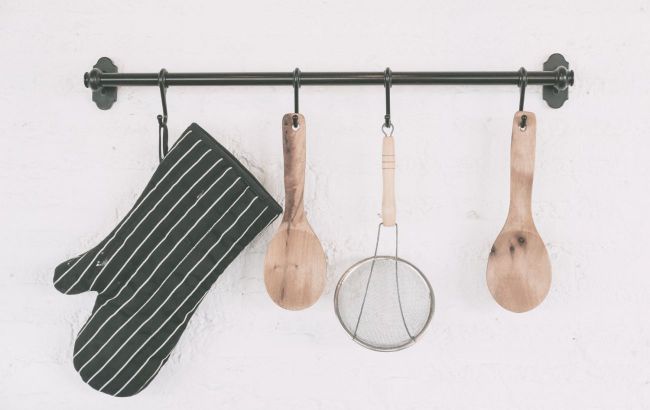 This kitchen essential hides most grime &mdash; yet nobody cleans it