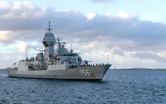 Chinese warship may harmed Australian divers near Japan