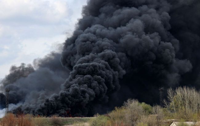 Ukraine strikes oil depots and missile sites in Crimea in overnight operation