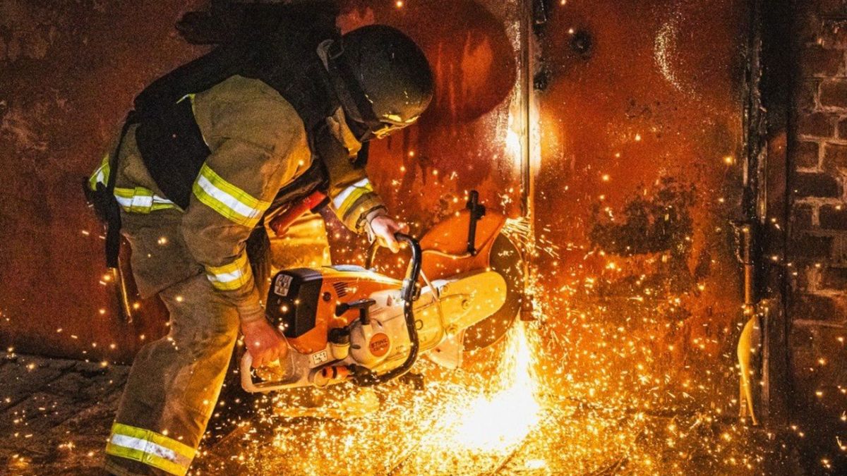 Russia strikes Kharkiv with drones: Fires extinguishing and rubble clearing underway