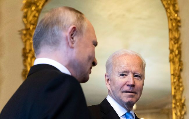 Experts: Putin uses nuclear threats to influence Biden