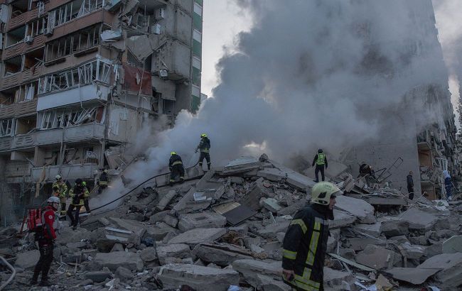 Kyiv declares day of mourning after Russia's largest attack