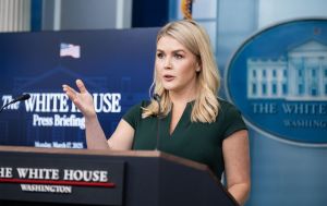 Will Trump set new deadline for Ukraine-Russia peace deal? White House responds