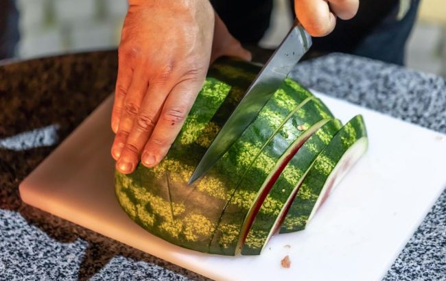 This simple watermelon mistake could lead to serious food poisoning