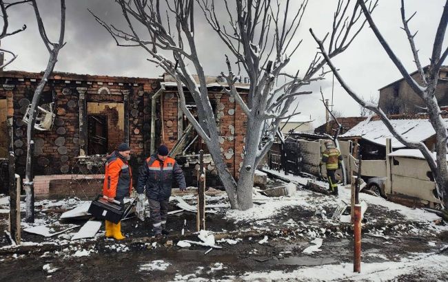 Night strikes in Kharkiv: Family burned alive in house