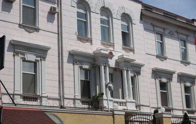 Russian shelling damages Chinese consulate building in Odesa