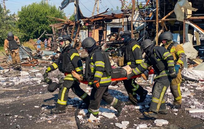 Zelenskyy vows response after Russian strike kills 10 in Kharkiv region