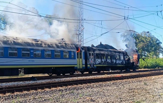 Russia strikes train in Ukraine's Kharkiv region: Casualties and fire reported