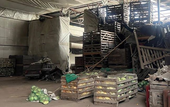 Russia strikes vegetable warehouse in Ukraine's Kharkiv region, killing 6 and injuring 12