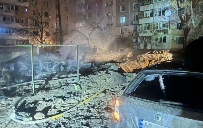 Russia strikes Ukraine's Zaporizhzhia: Over 100 apartments damaged, civilians injured