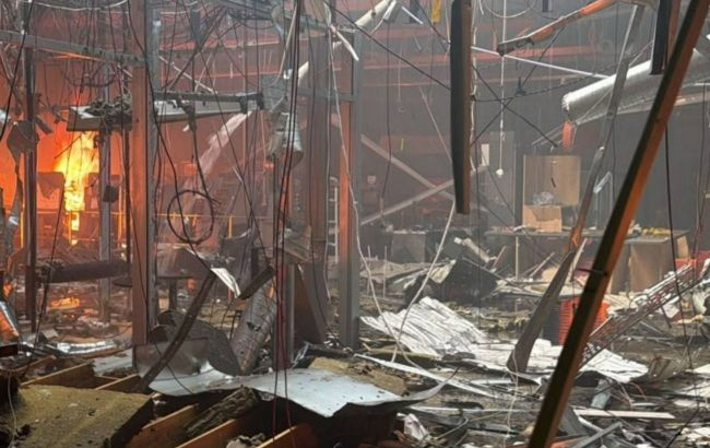 Death toll rises to 5 after Russian strike on Kryvyi Rih shopping mall, over 50 injured