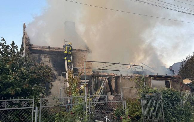 Lutsk hit hard at night as Russia destroys residential block (photos)