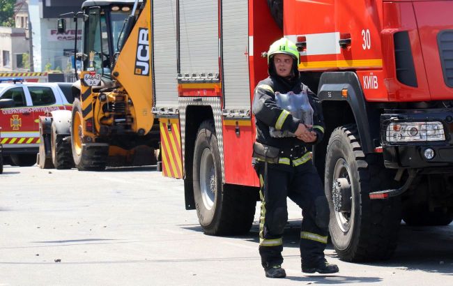 Gas tank explodes during fire extinguishing in Kharkiv, number of injured rises