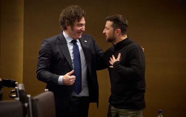 Zelenskyy invites Argentina's President to visit Ukraine