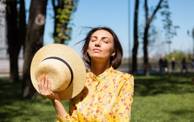 Your hair needs this in summer &mdash; or it will get dry and brittle