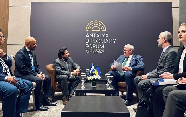 Ukraine&rsquo;s head of Foreign Ministry urges action: End 'Orban blockade' as well