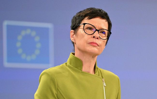 'A serious step back': EU commissioner slams Ukraine's move to weaken anti-corruption agency