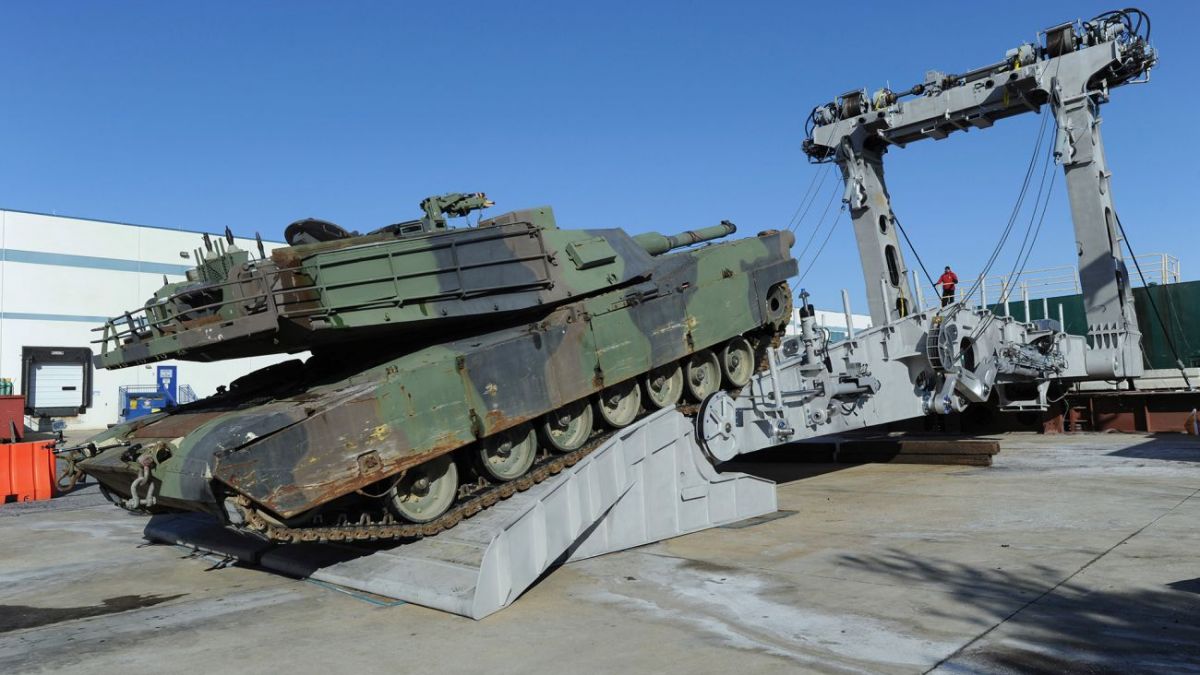 Ukrainian crews complain about Abrams tanks and name their shortcomings - CNN