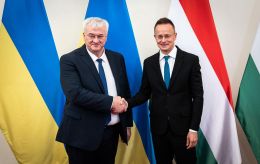 Ukraine and Hungary's Foreign Ministers begin talks in Budapest: Initial details