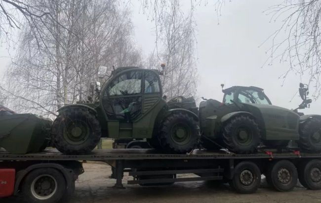 Lithuania transfers new batch of military aid to Ukraine