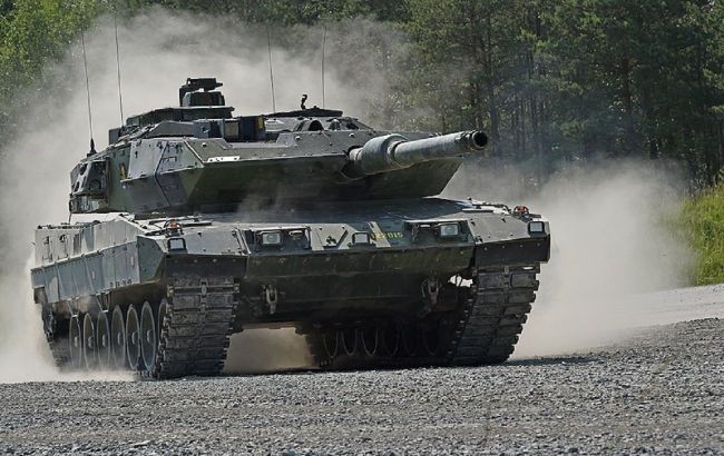 Sweden delivers 10 Strv 122 tanks with trained crews to Ukraine