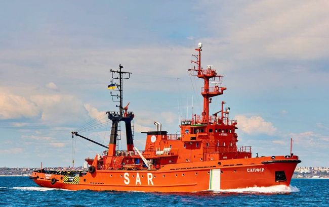 Russia seized Ukrainian rescue vessel Sapfir at start of invasion: Details of war crime